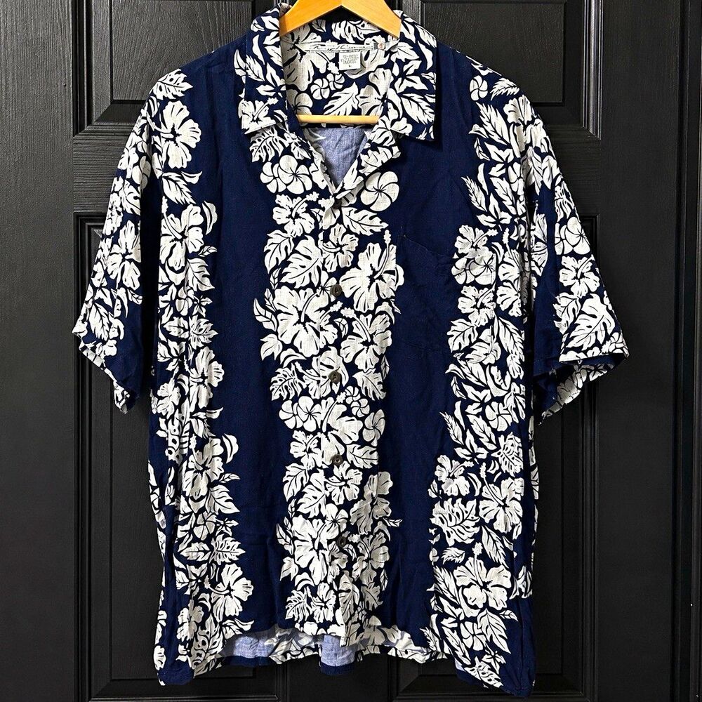 Pineapple Connection Men's L Navy White Floral Hawaiian Rayon Shirt Pockets